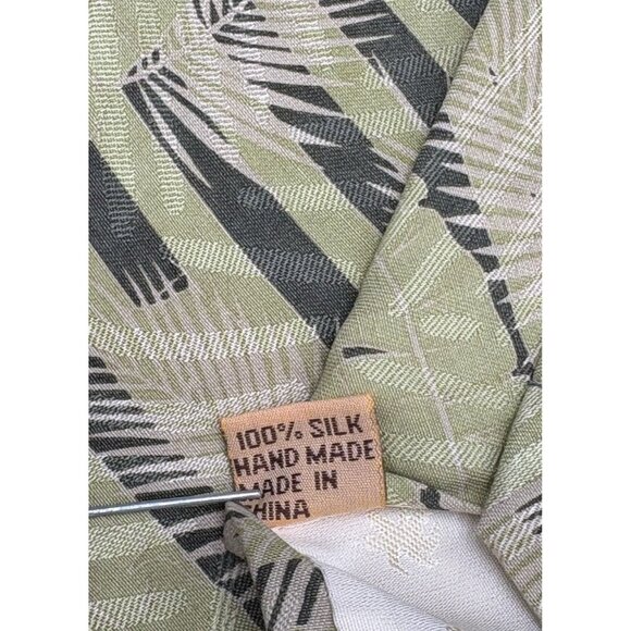 TOMMY BAHAMA Tie Men's 100% Silk Green Beige Floral Trees Leaves Strips GUC - Picture 6 of 8